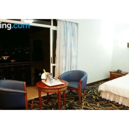 Kyambogo  City Royal Resort Hotel المظهر الخارجي الصورة