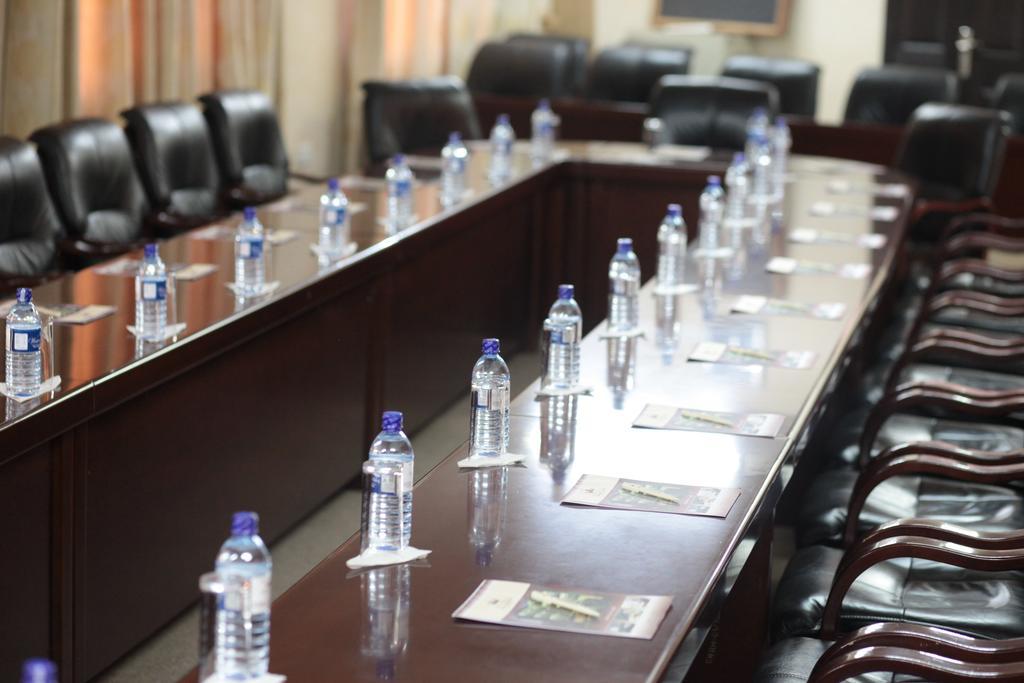 Kyambogo  City Royal Resort Hotel المظهر الخارجي الصورة