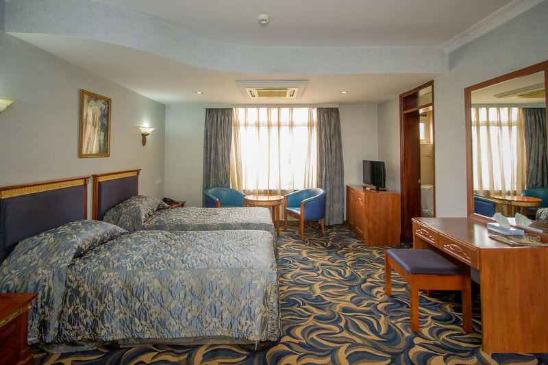 Kyambogo  City Royal Resort Hotel المظهر الخارجي الصورة