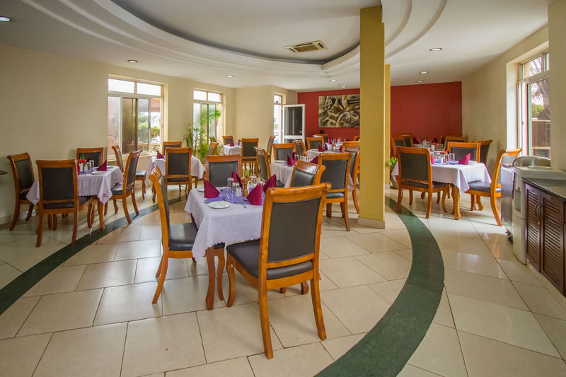 Kyambogo  City Royal Resort Hotel المظهر الخارجي الصورة