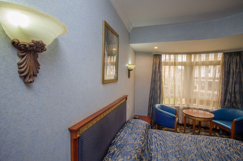 Kyambogo  City Royal Resort Hotel المظهر الخارجي الصورة