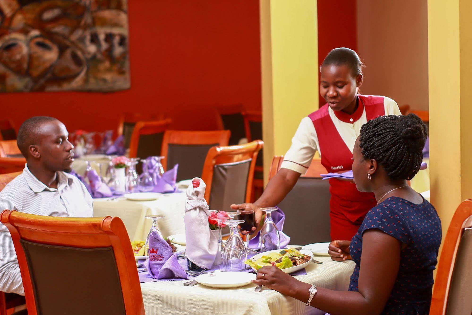 Kyambogo  City Royal Resort Hotel المظهر الخارجي الصورة