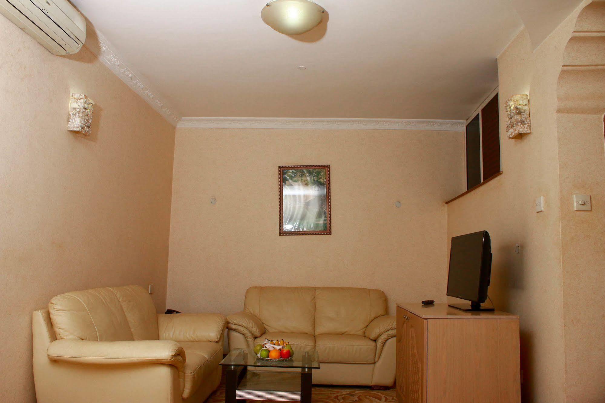 Kyambogo  City Royal Resort Hotel المظهر الخارجي الصورة
