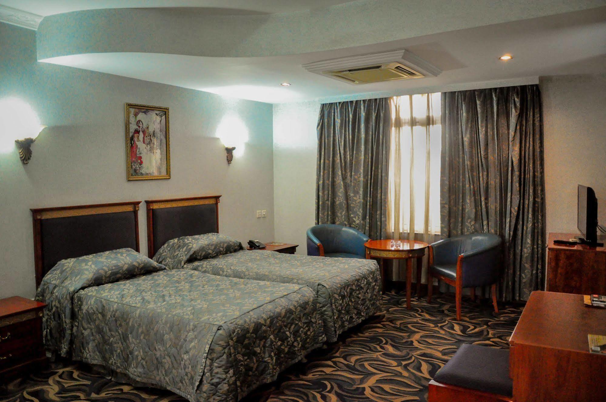 Kyambogo  City Royal Resort Hotel المظهر الخارجي الصورة